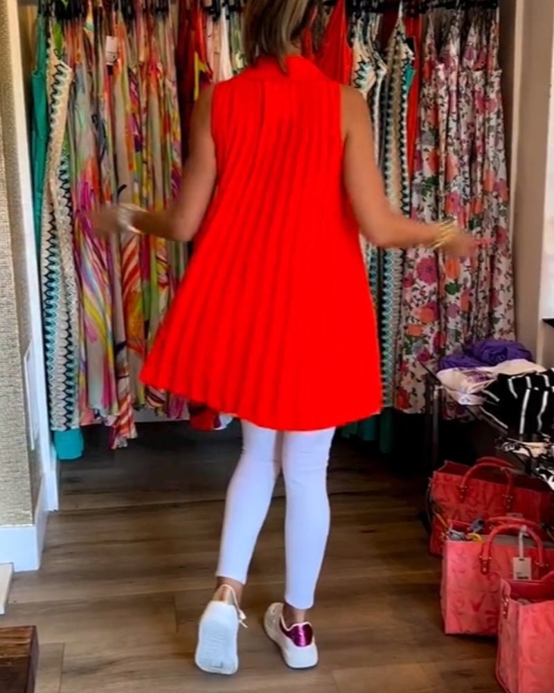 Denise | Sleeveless top with ruffles and lapels