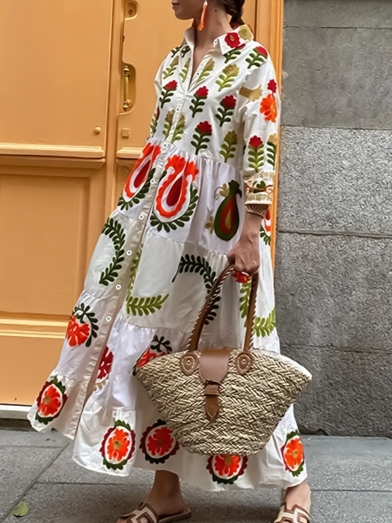 Isala | Graphic Floral Print Maxi Dress