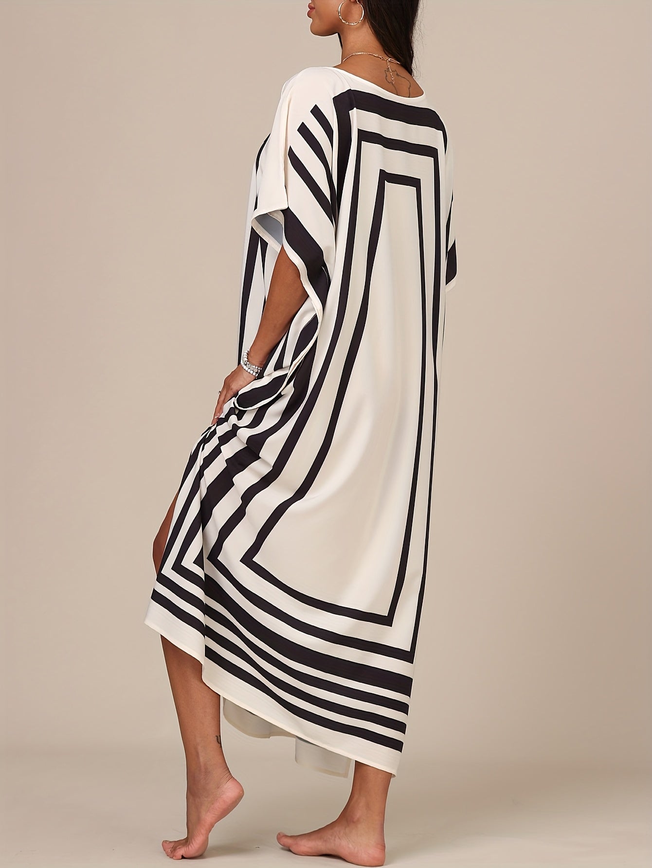 Ingrid | Elegant Geometric Print Maxi Kaftan Dress