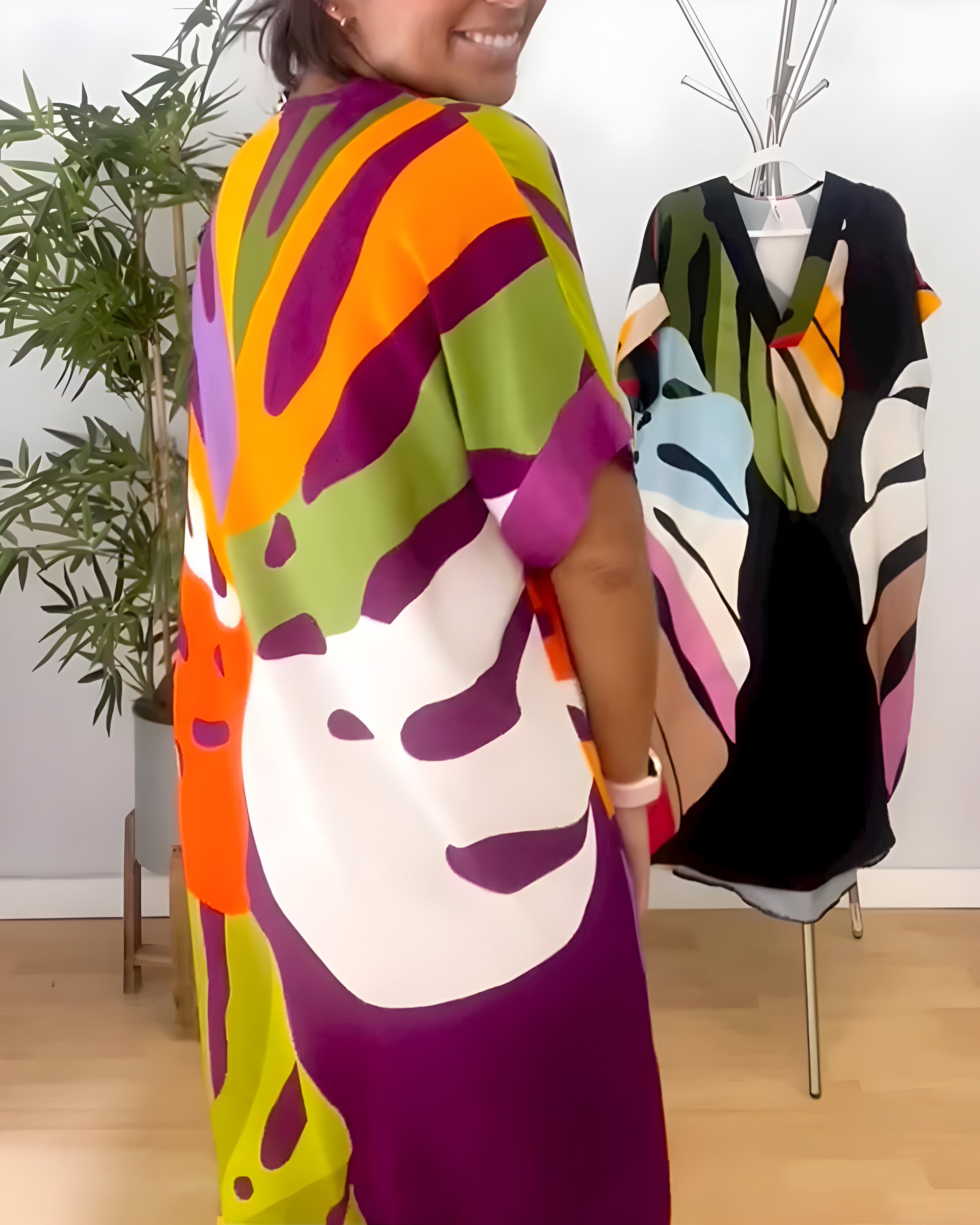 Linda | Casual Dress with Colorful Leaf Print