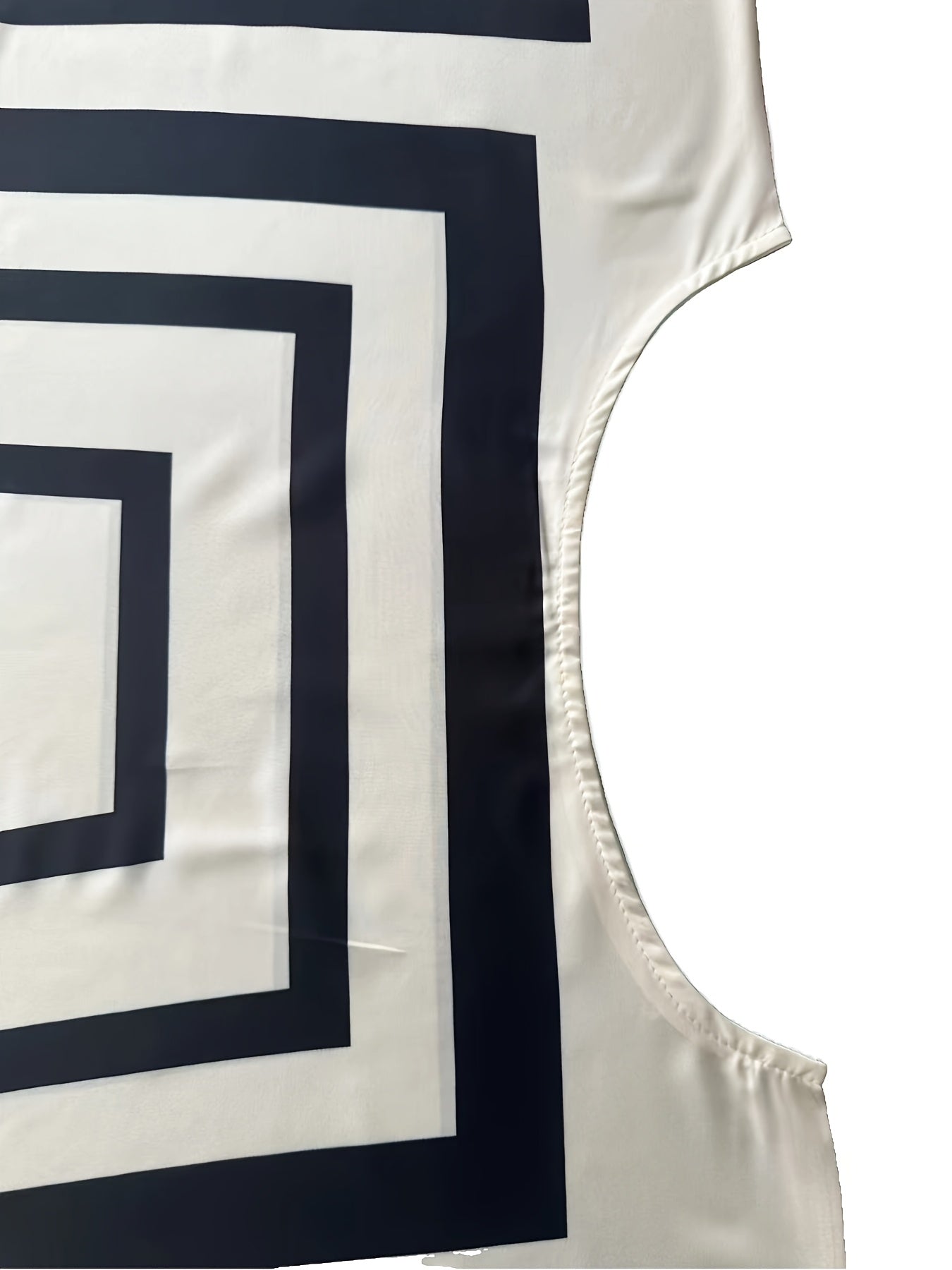 Ingrid | Elegant Geometric Print Maxi Kaftan Dress