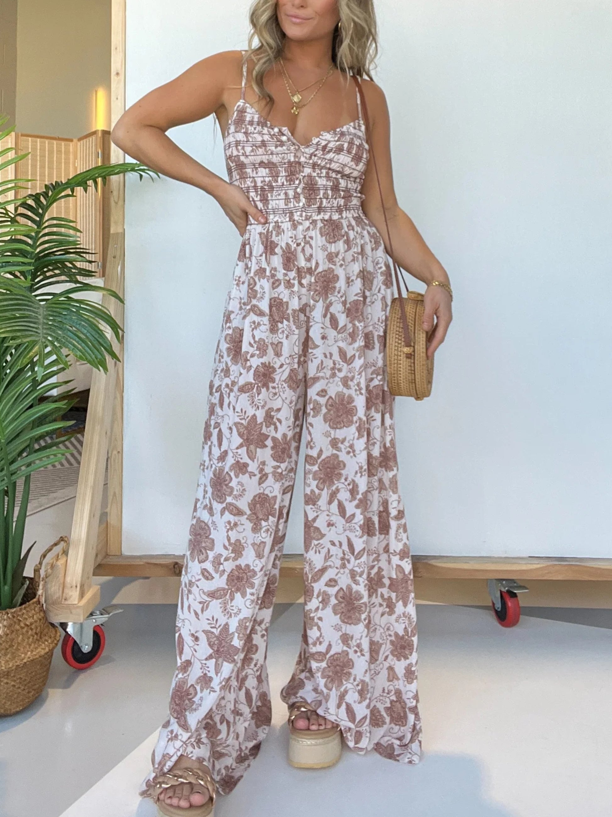 Vivian | Elegant Floral Jumpsuit – Light, Flattering & Effortlessly Stylish