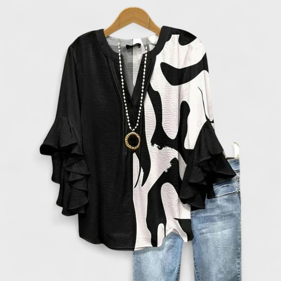 Carina - Blouse with Elegant Flowers