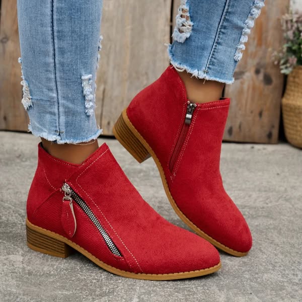 Ingrid | Vintage boots in classic style