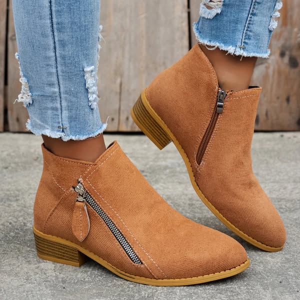 Ingrid | Vintage boots in classic style