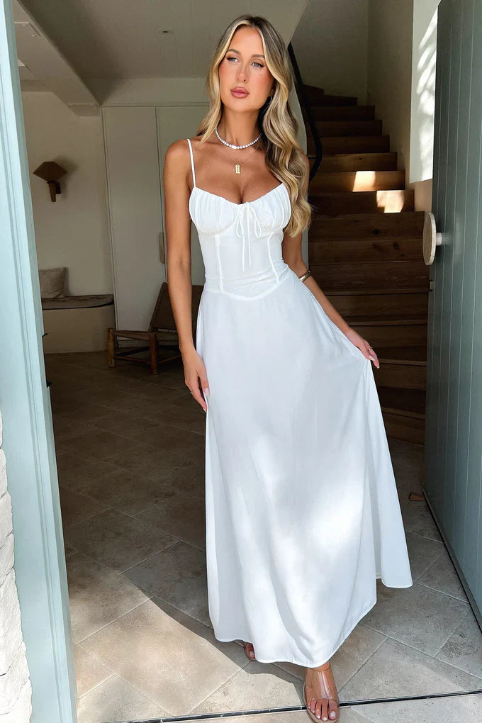 EVIAN | Flattering Summer Dress.