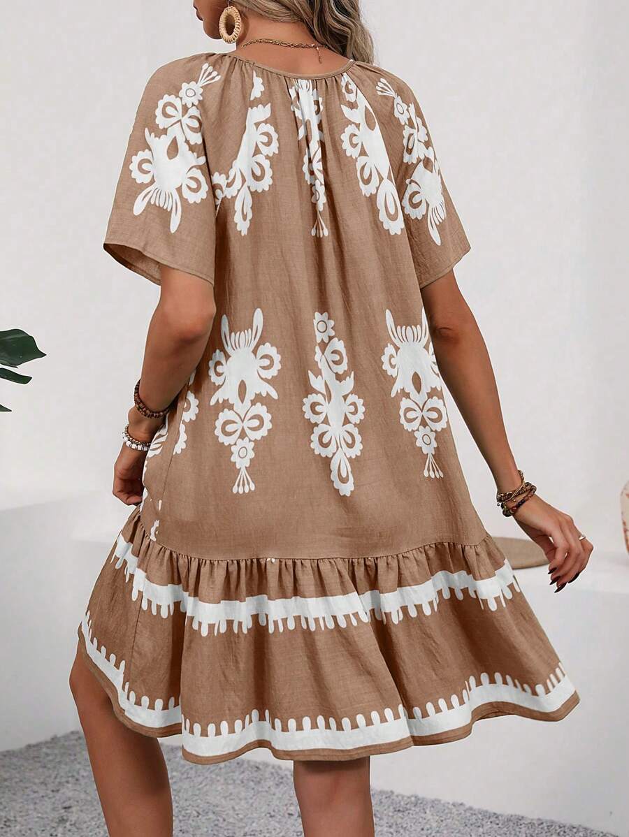 Kelly |  Round Neck Short Sleeve Knee Length Dress