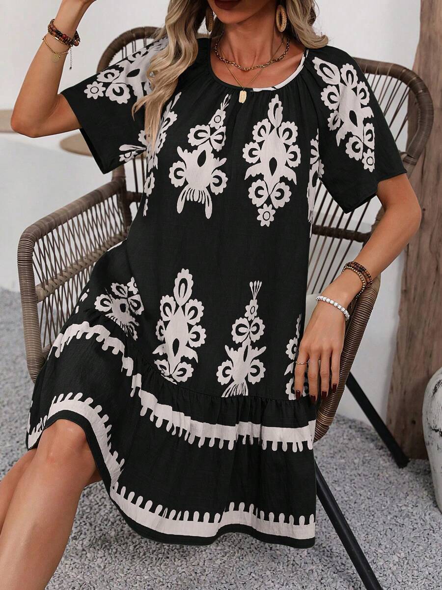 Kelly |  Round Neck Short Sleeve Knee Length Dress