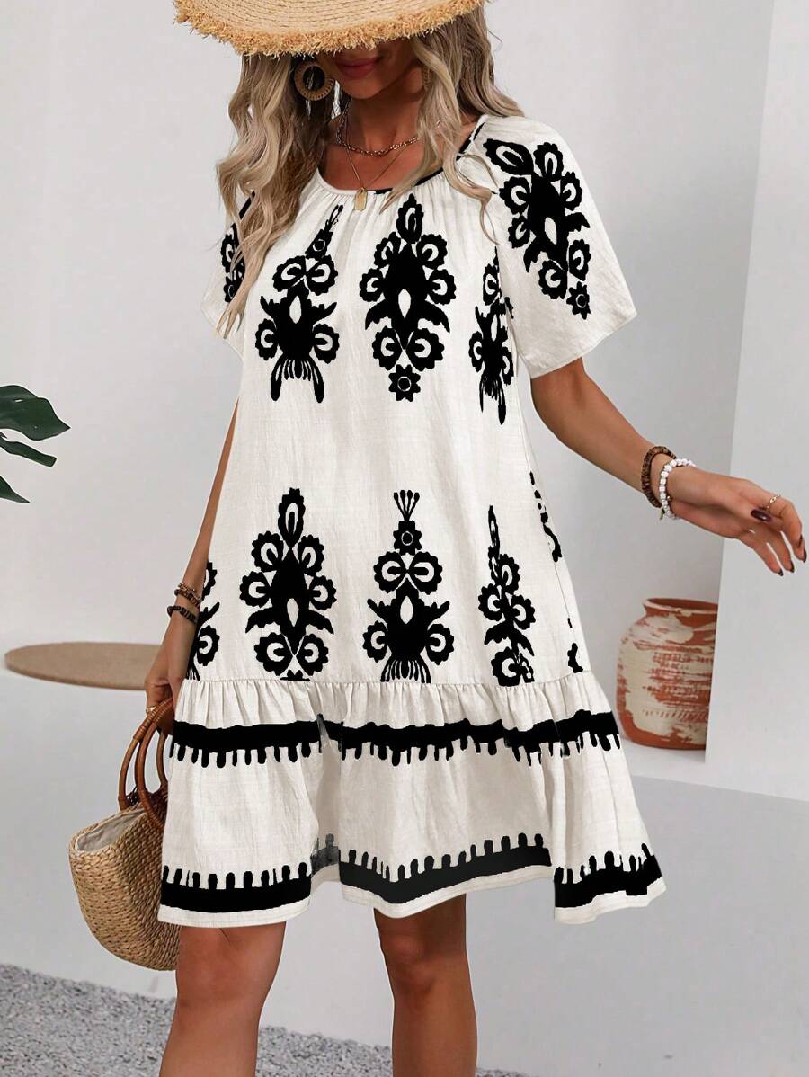 Kelly |  Round Neck Short Sleeve Knee Length Dress