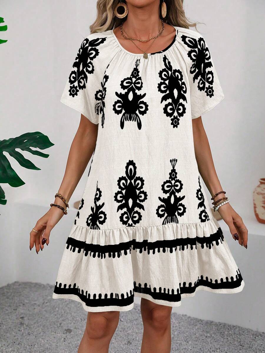 Kelly |  Round Neck Short Sleeve Knee Length Dress