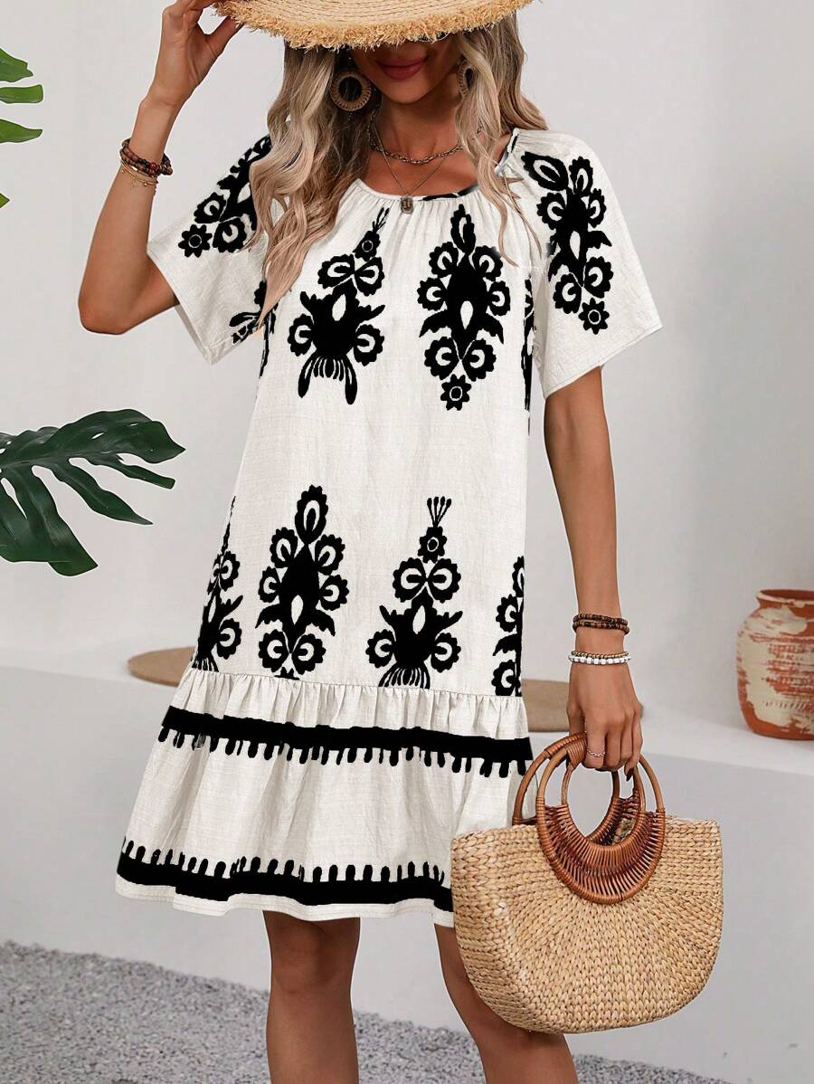 Kelly |  Round Neck Short Sleeve Knee Length Dress