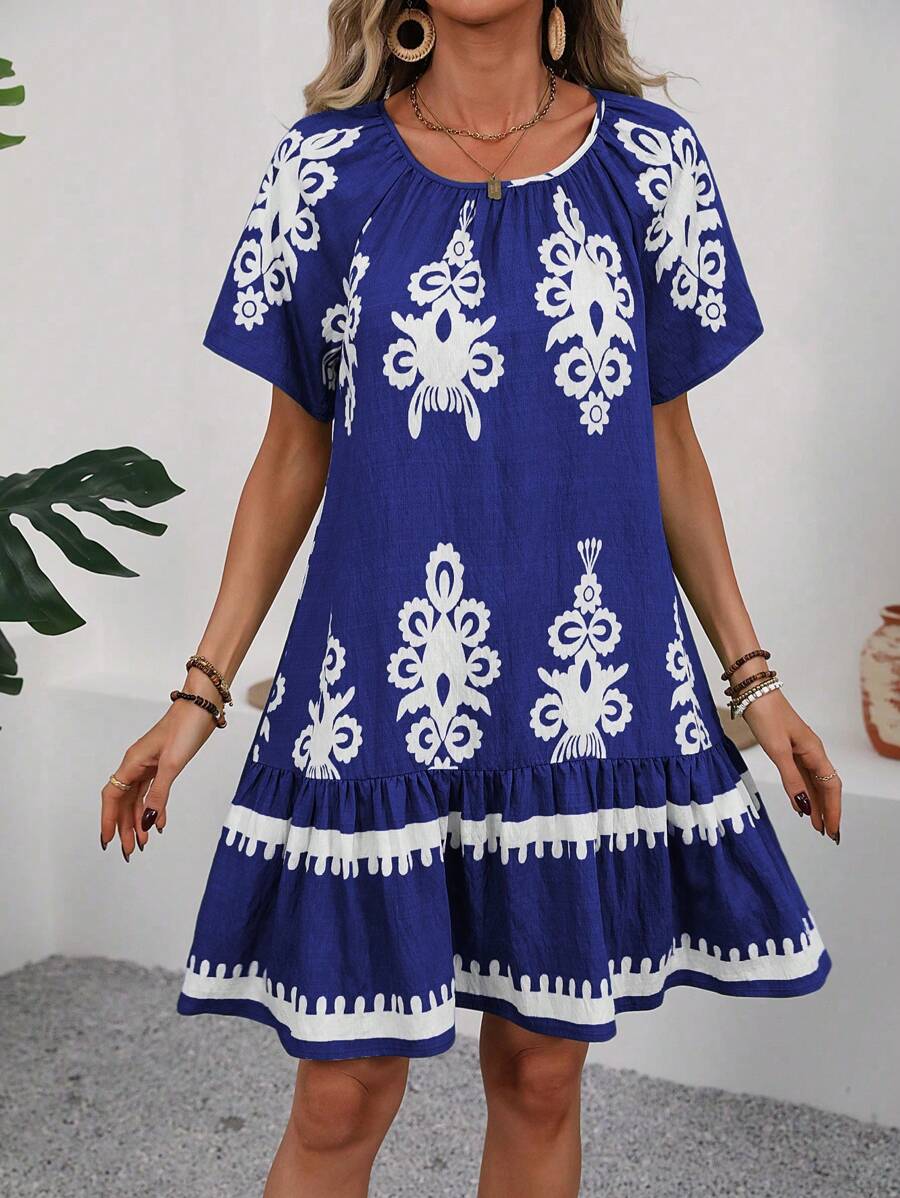 Kelly |  Round Neck Short Sleeve Knee Length Dress