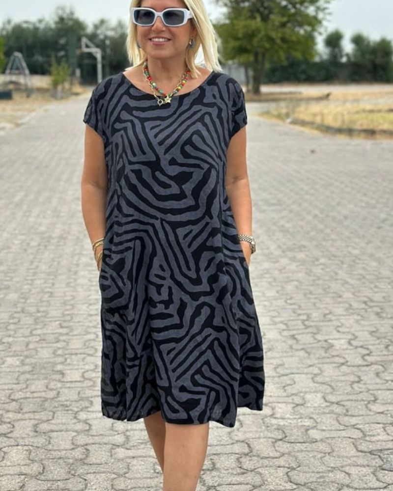 Nelia™ - Dress with Round Neck and Beautiful Print