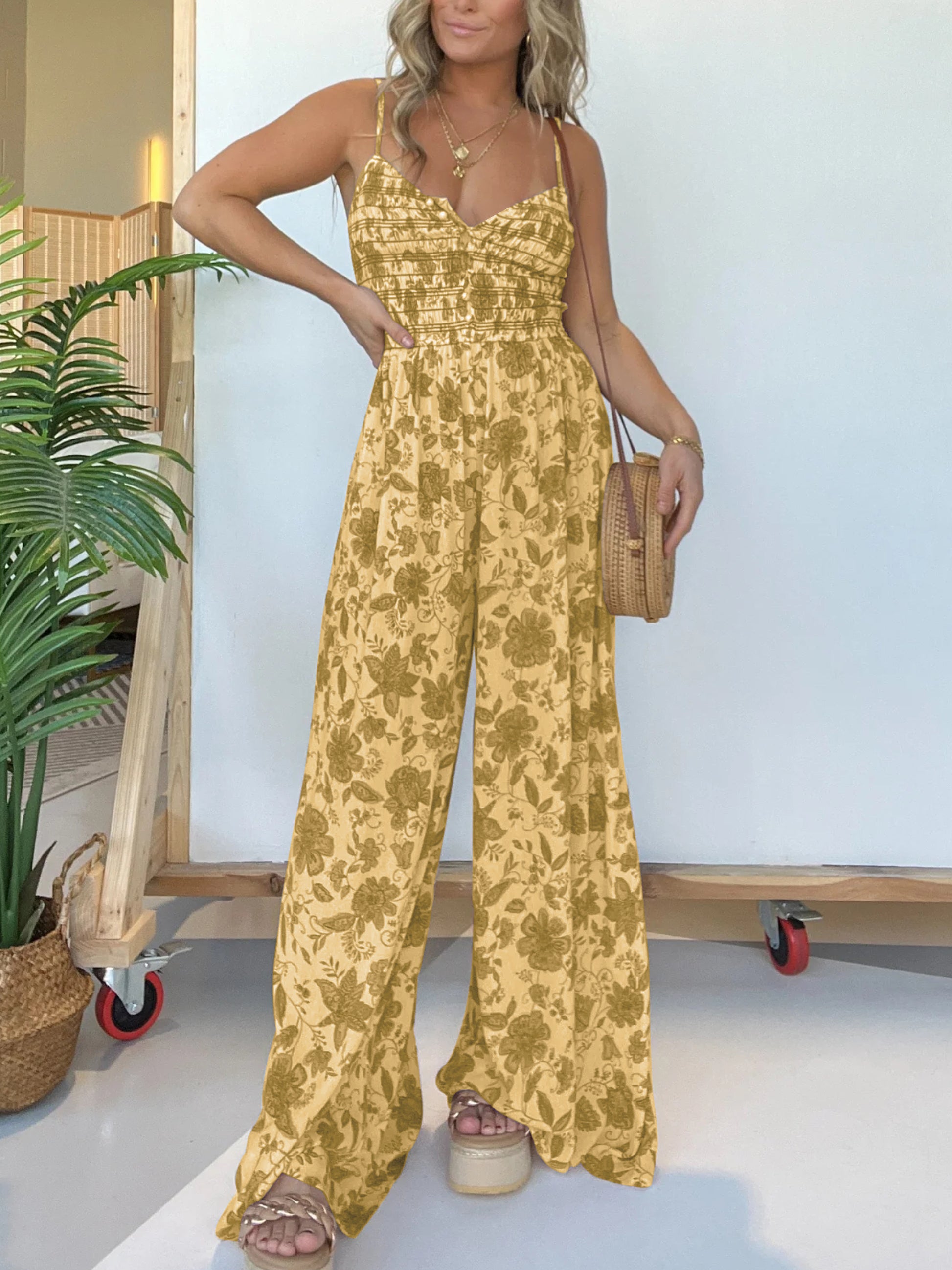 Vivian | Elegant Floral Jumpsuit – Light, Flattering & Effortlessly Stylish