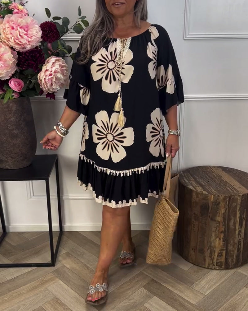 Trudy  | Bold Floral Shift Dress – Effortless & Confident