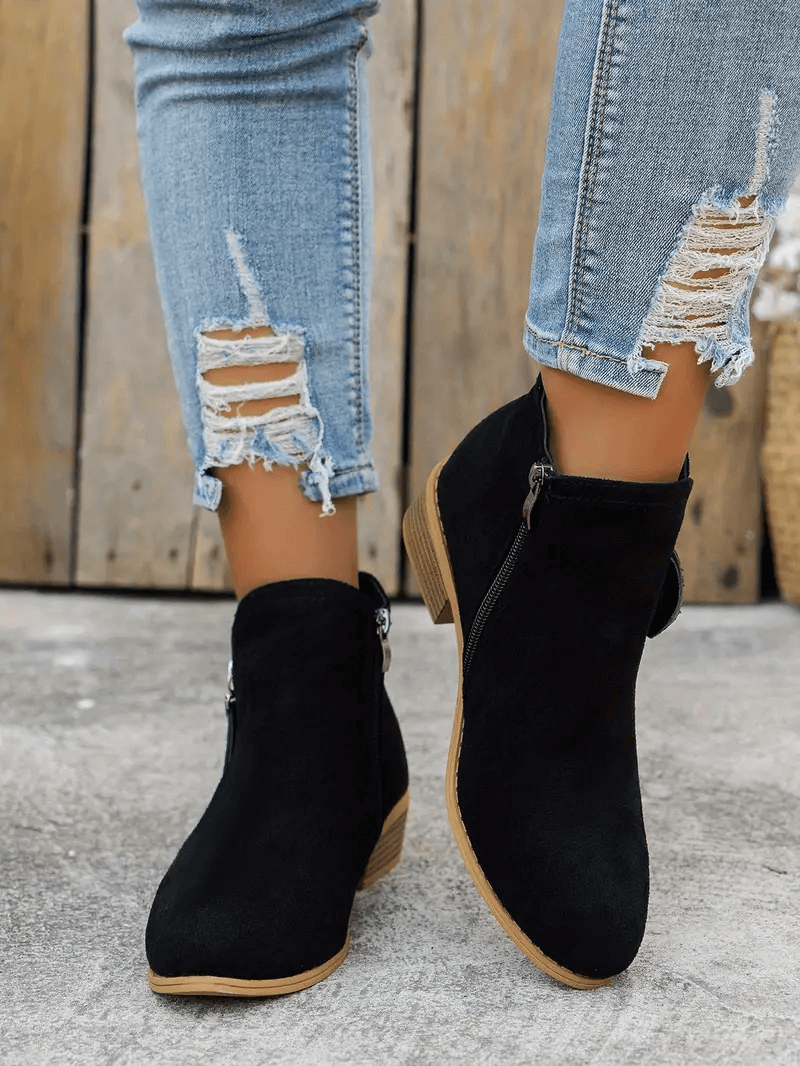 Ingrid | Vintage boots in classic style