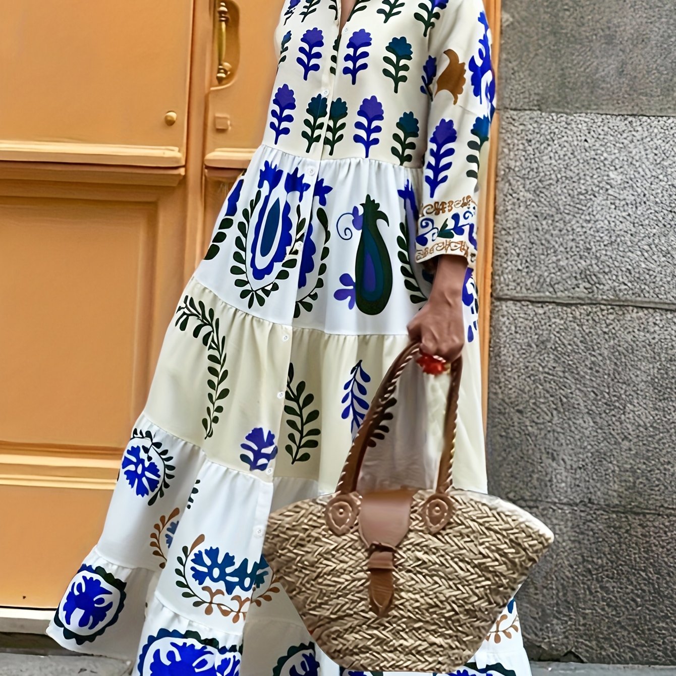 Isala  | Graphic Floral Print Maxi Dress