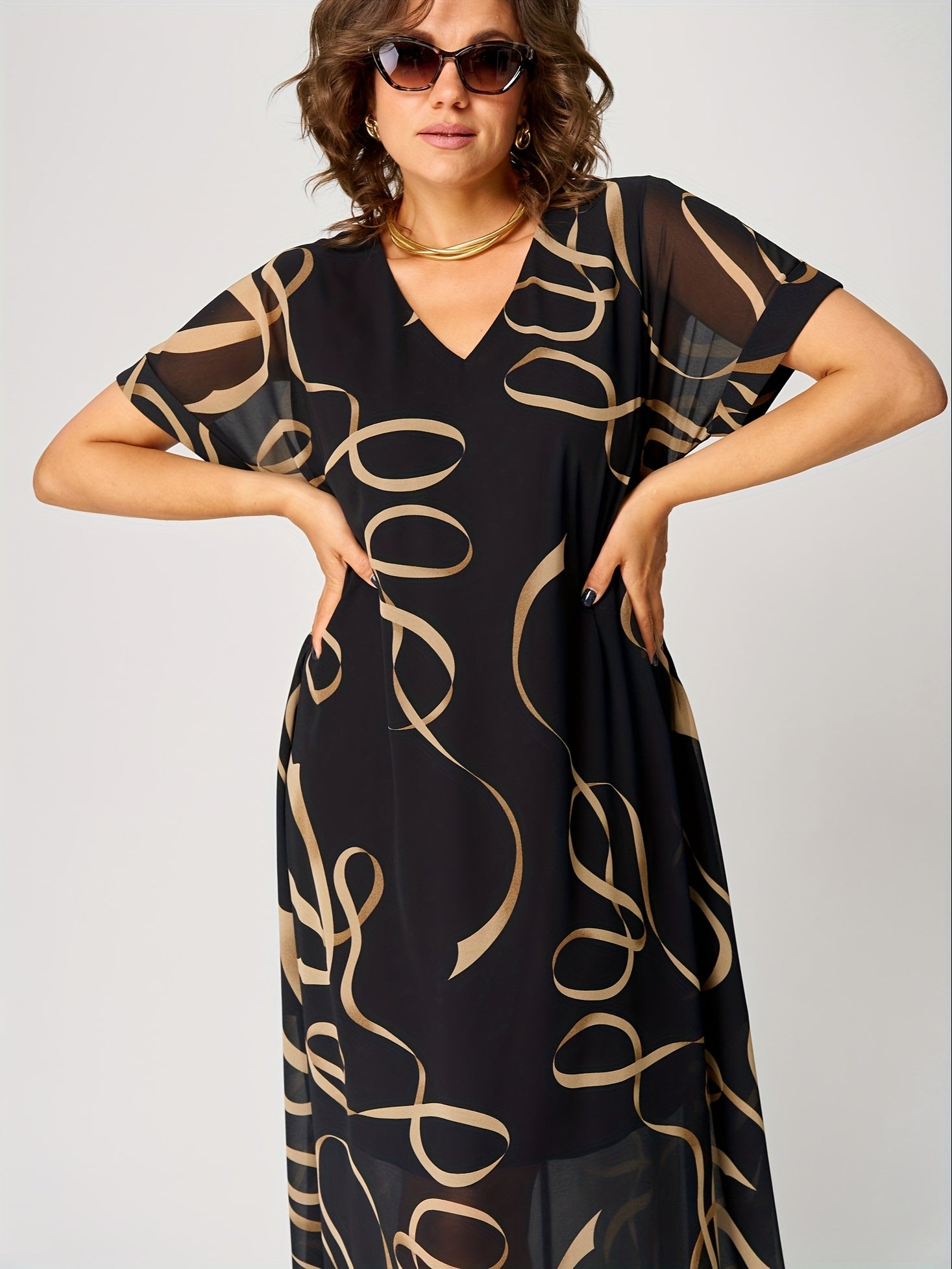 Hylma | Golden Leaf Print Short Sleeved Maxi Dress