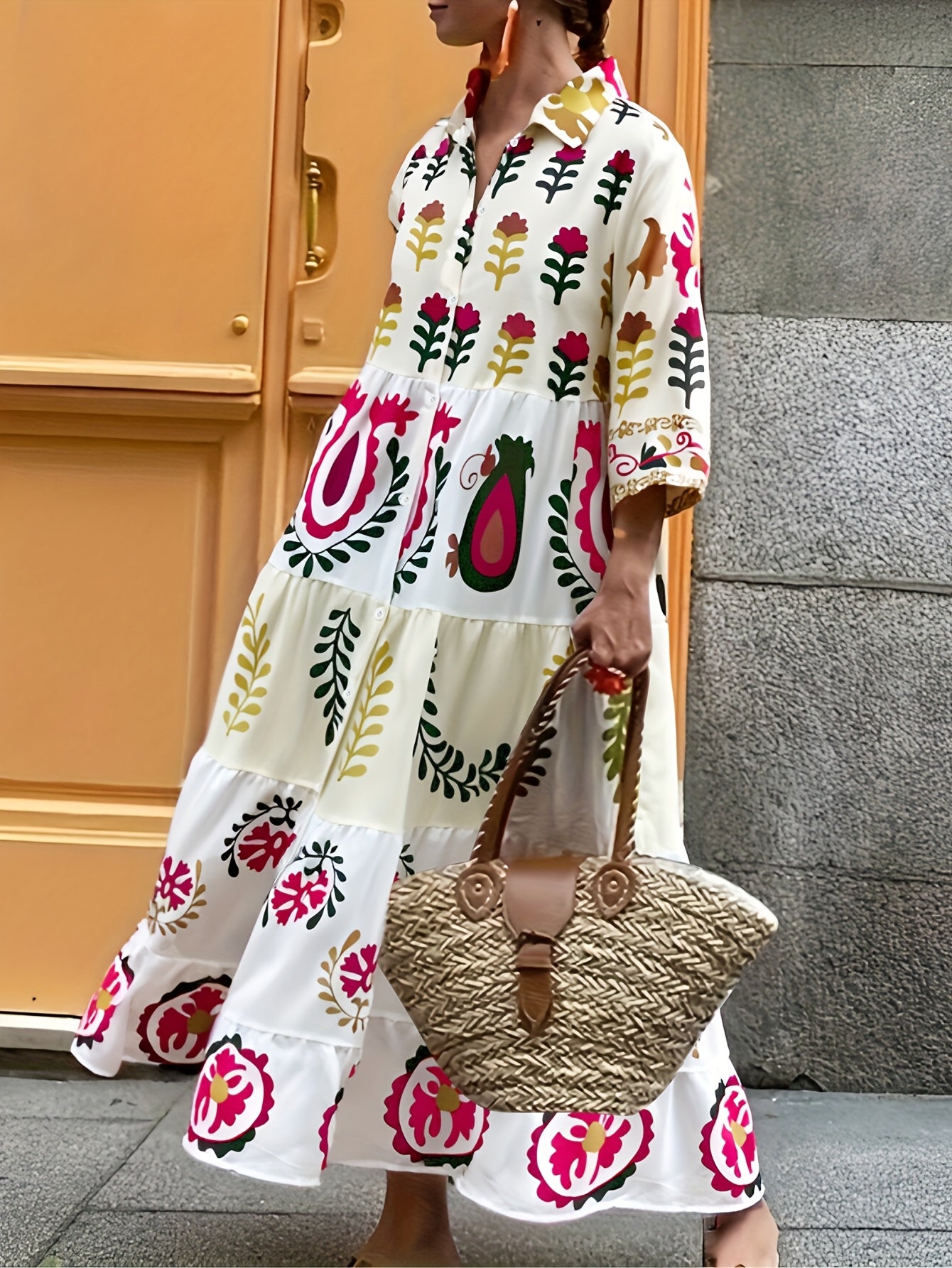 Isala  | Graphic Floral Print Maxi Dress