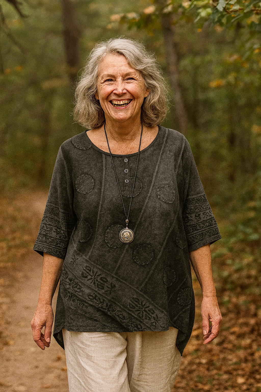 Pauline | Artistic Top – Flows Gently, Flatters Beautifully