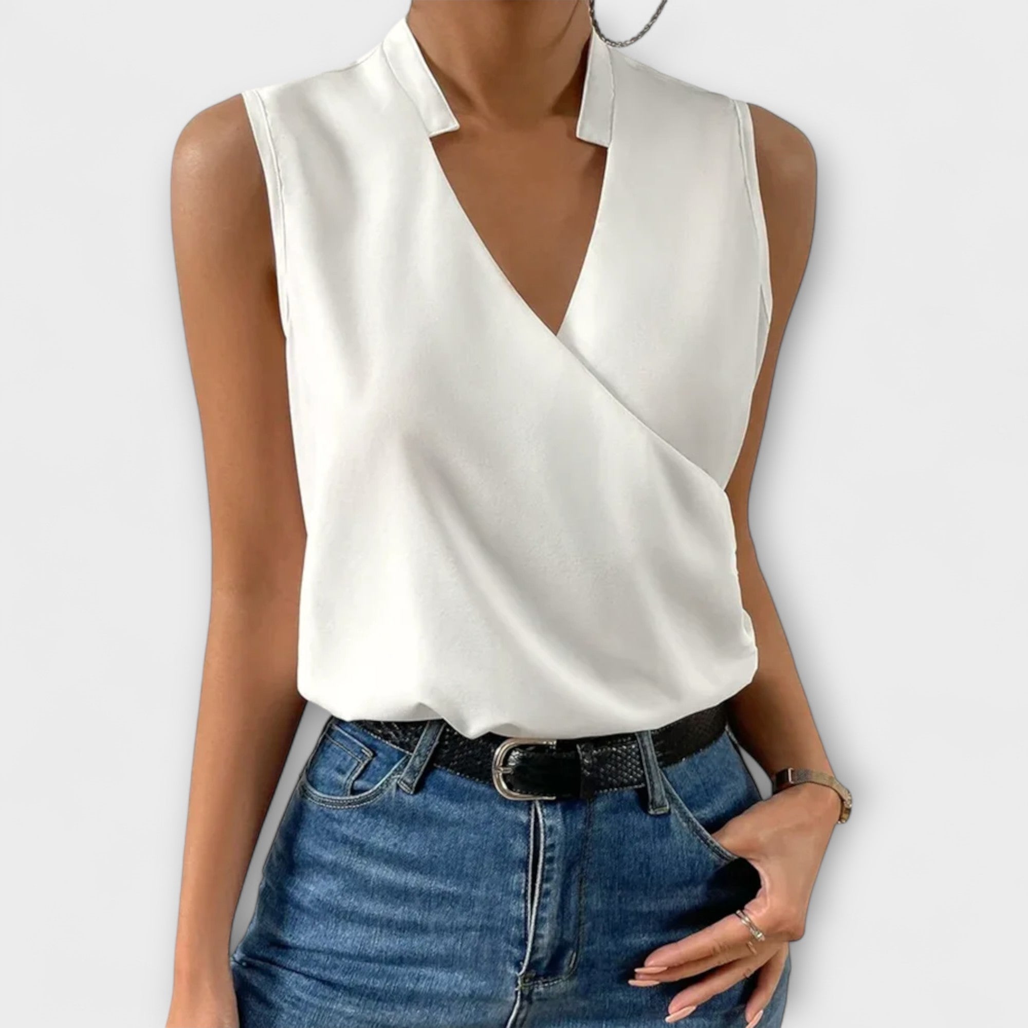 Kristy™ | Airy Comfortable V-Neck Top – Elegant & Easy to Style