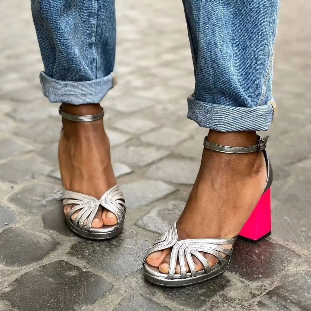 Milly | Classic Sandals with Ankle Strap and Open Toes