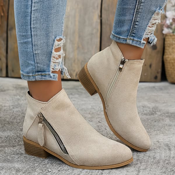 Ingrid | Vintage boots in classic style