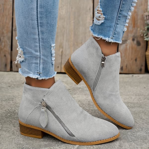 Ingrid | Vintage boots in classic style