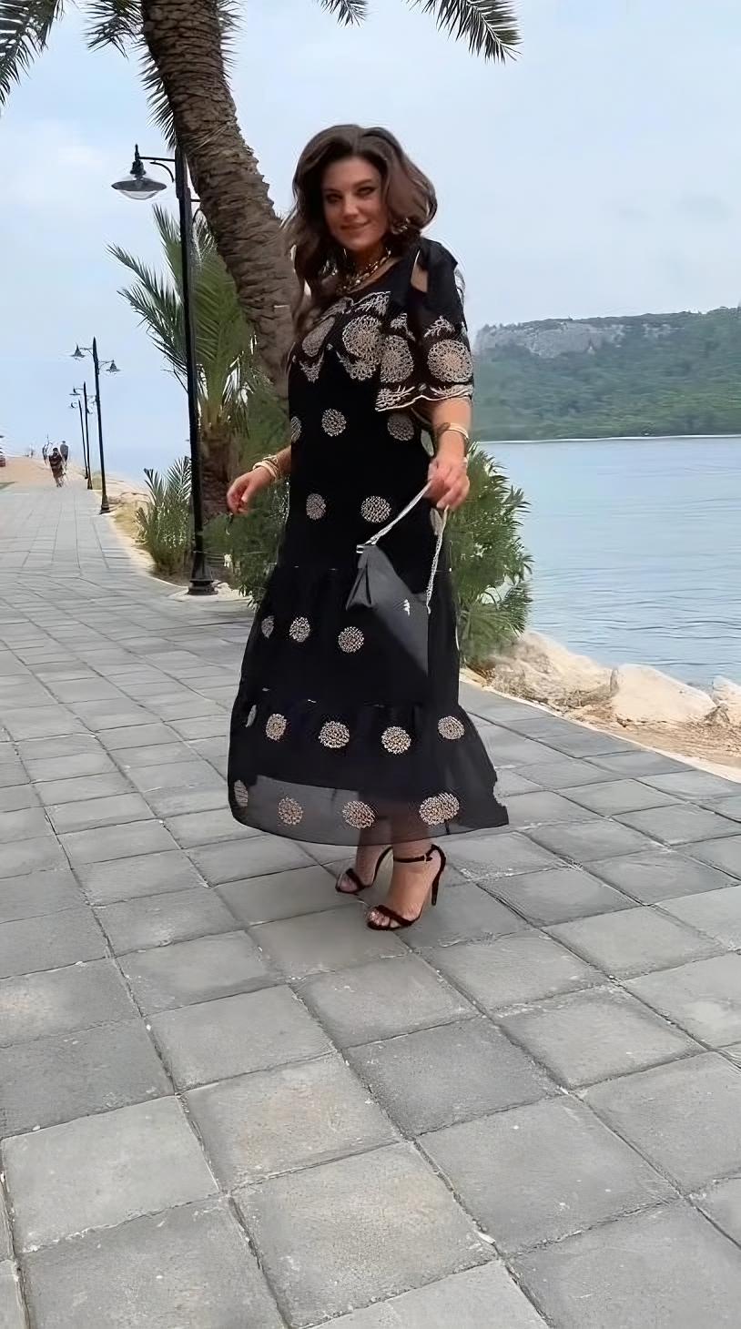 Amanda | Elegant Airy Summer Dress