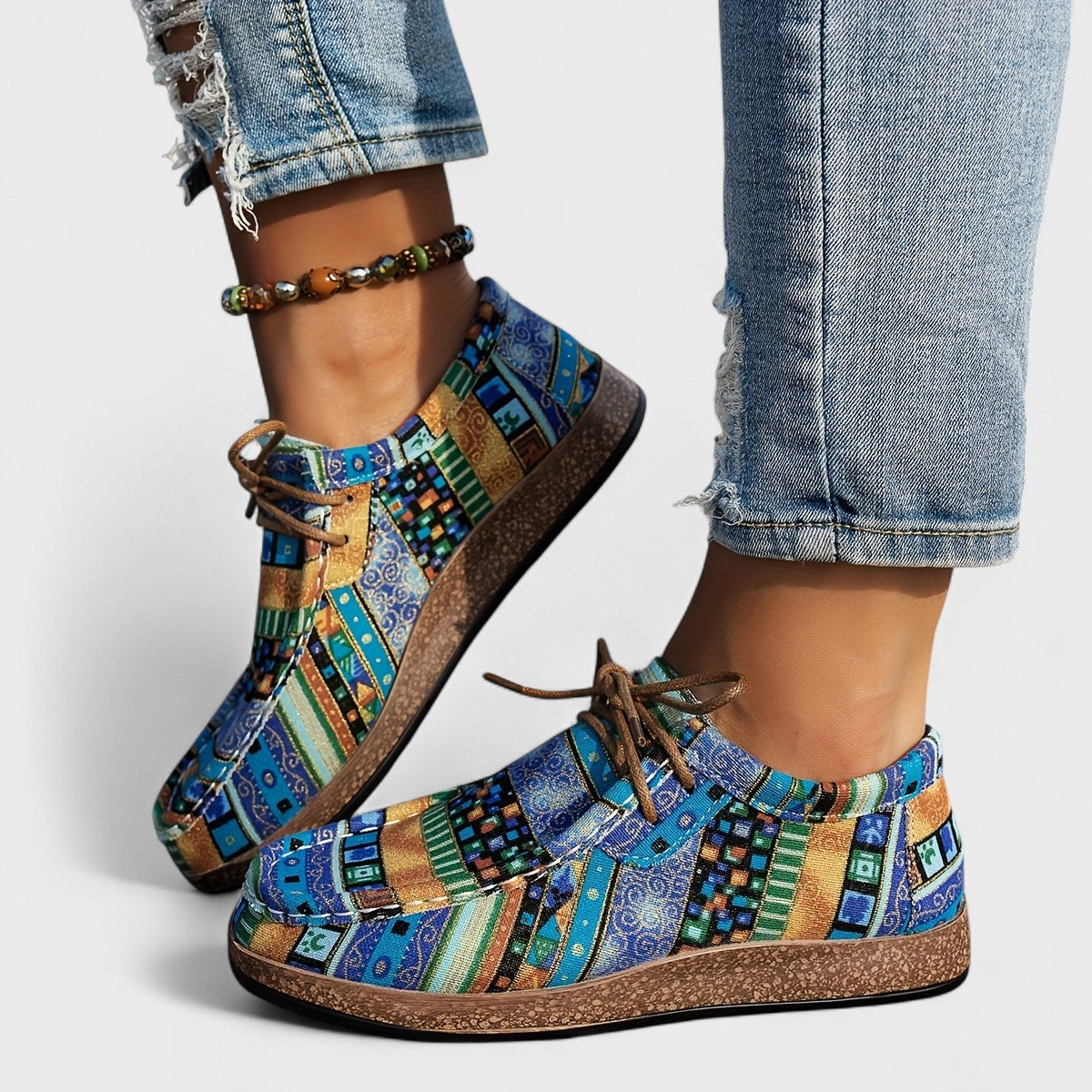 Nicole - Lightweight and Comfortable Orthopedic Sneakers
