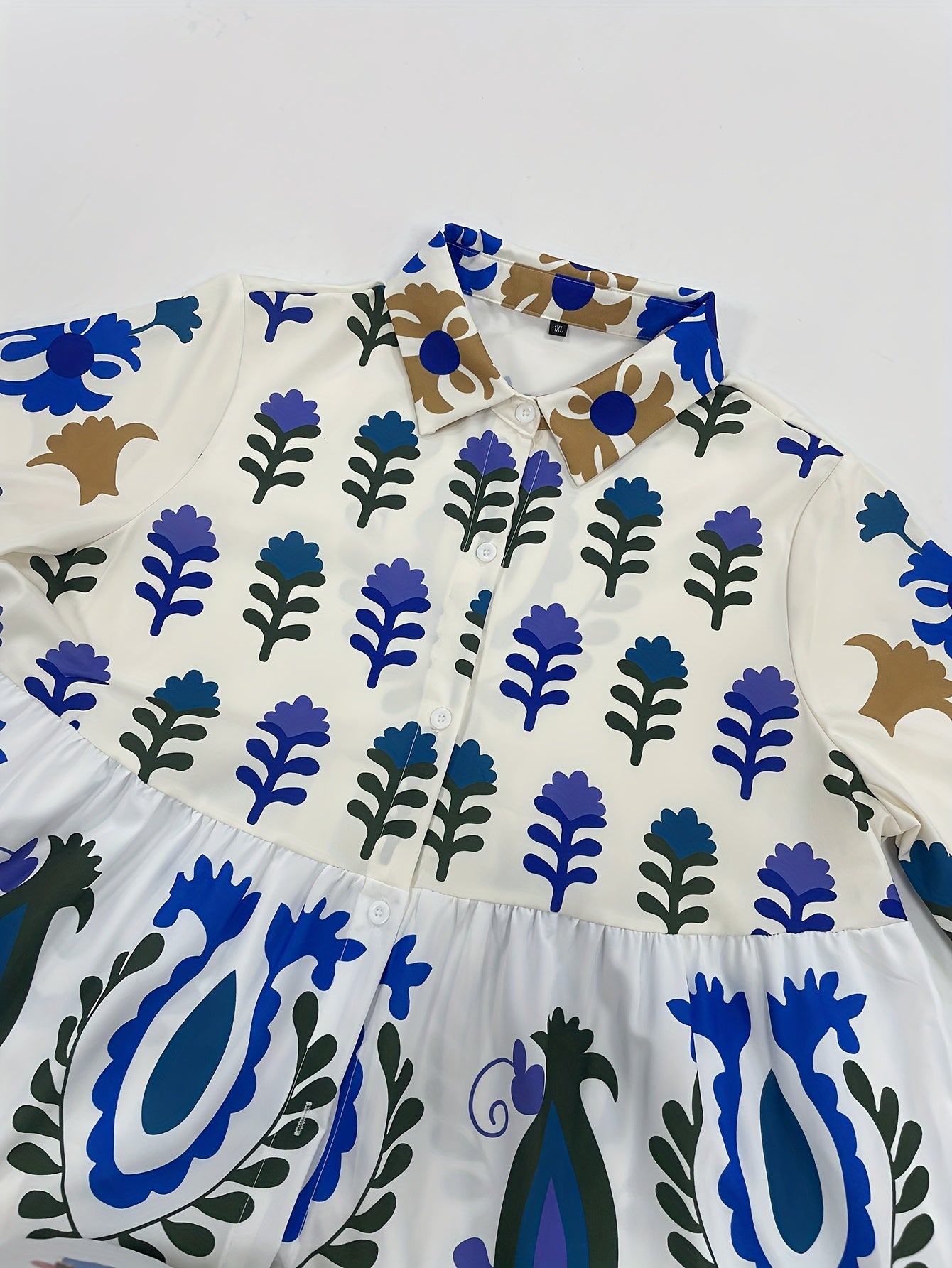 Isala  | Graphic Floral Print Maxi Dress