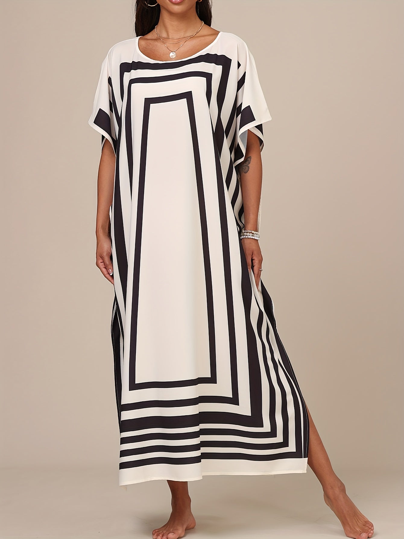 Ingrid | Elegant Geometric Print Maxi Kaftan Dress